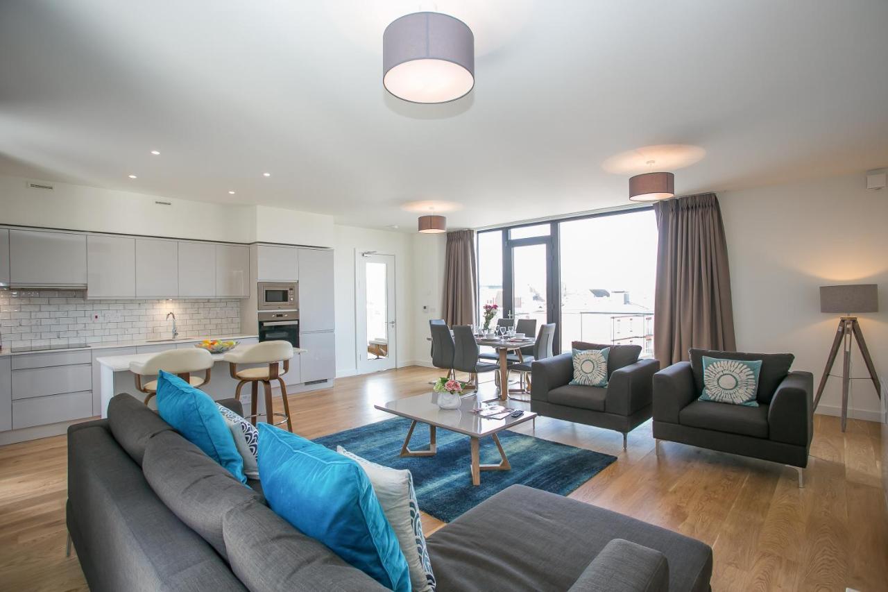 Grand Canal Square Apartments Дублин Экстерьер фото