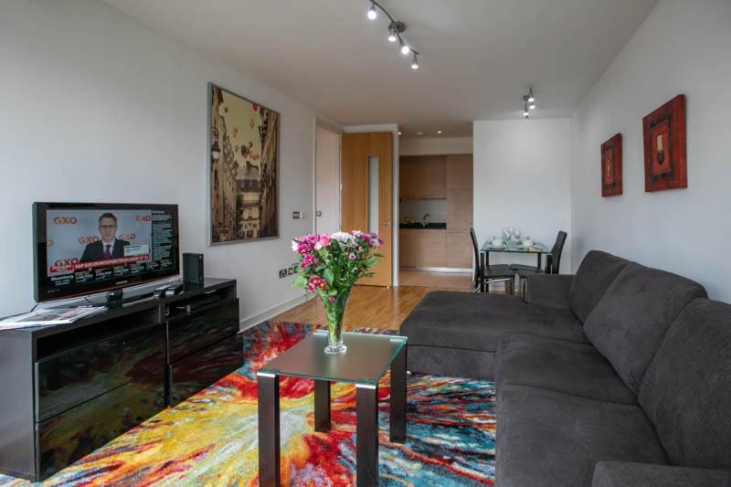 Grand Canal Square Apartments Дублин Экстерьер фото
