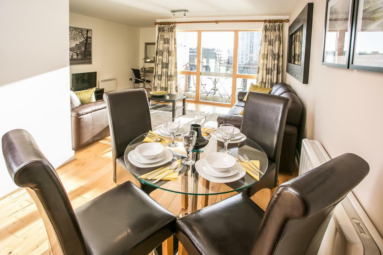 Grand Canal Square Apartments Дублин Экстерьер фото