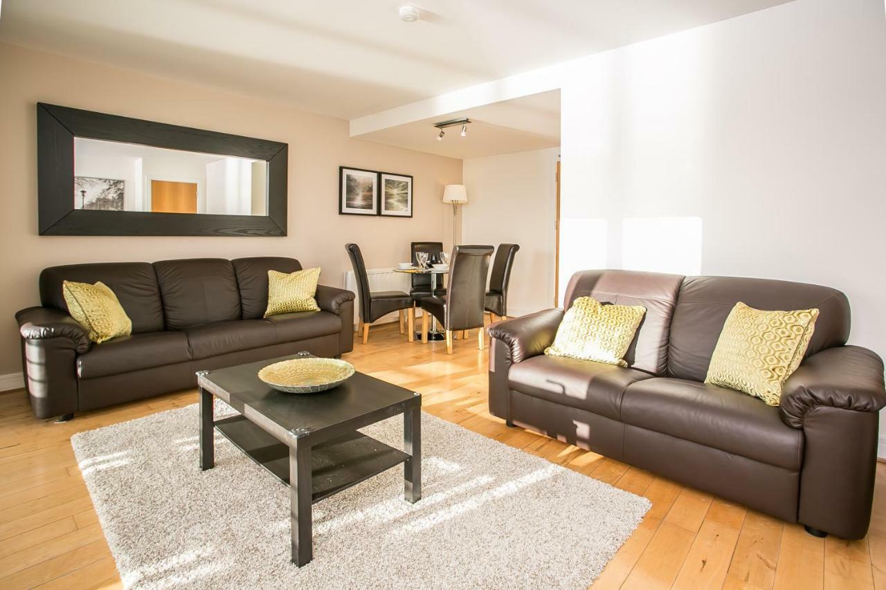Grand Canal Square Apartments Дублин Экстерьер фото
